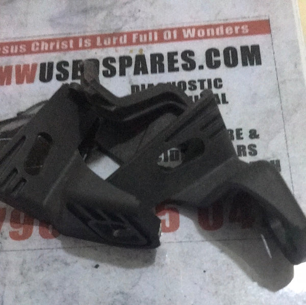 51647273066 BMW X1,f20(r)head light bracket £15.00