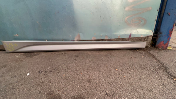 51778054242     Bmw 3 series 2016  f30 driver side m-sport side Skirt      8054242