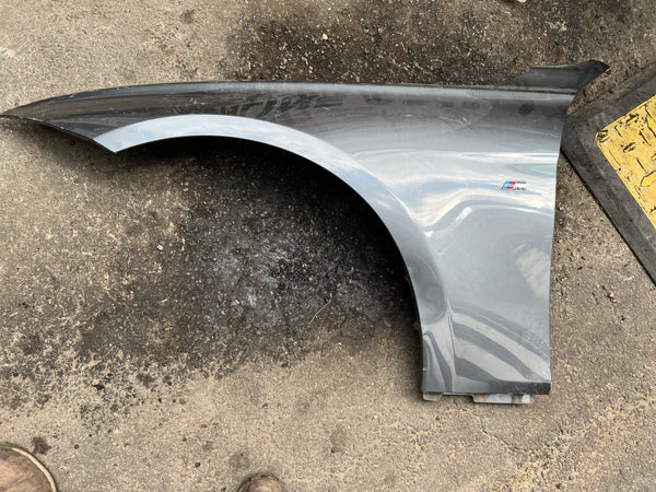 BMW 3 Series 2017 f30 passenger side with  please observe all pictures