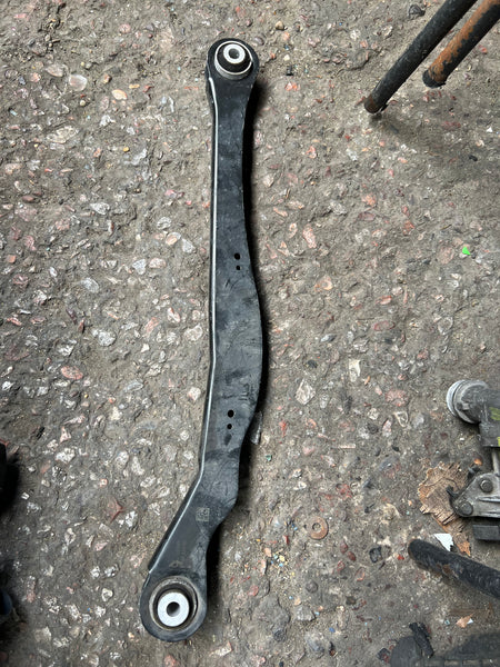 6851565   BMW X1 F48 Rear Left Wishbone  MIni Cooper 2016 f56 Driver side rear  Control Arm . 6884693