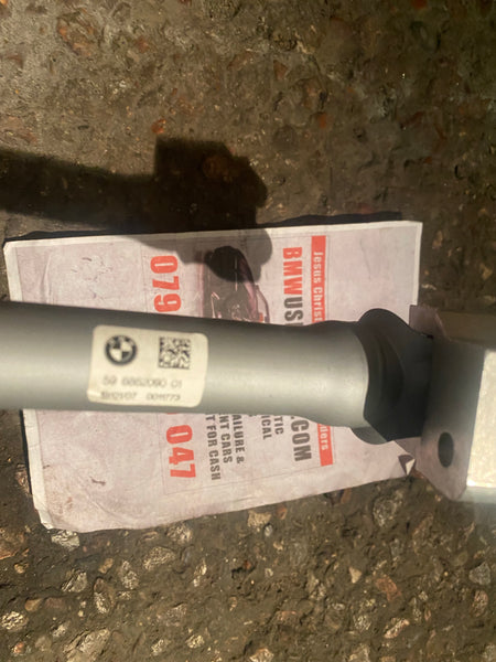 32306862090      Bmw 3 Series  2022 G20 Steering Shaft Spindle   Genuine  new  6862090