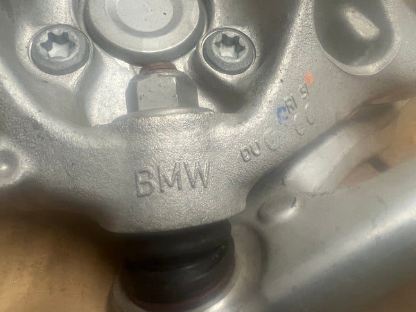 Original BMW i3 I01 swivel bearing wheel hub axle control arm front left 6852159