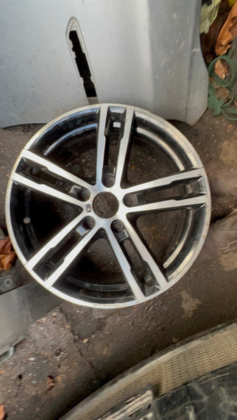 8745164  8074185  8009701  BMW 2 SERIES  2016 F22 F23 M SPORT GENUINE front Alloywheel  18'' 7 1/2Jx18H2