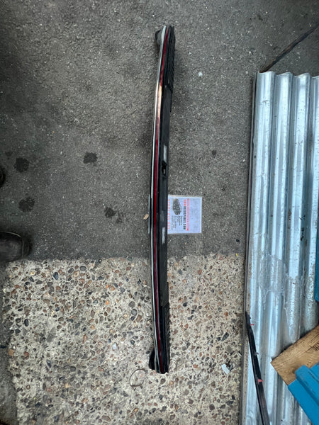 51137483268        BMW 7 SERIES G11 G12 LCI TRUNK OPEN LID TRIM 7483263  7485267    Genuine  Bmw G11 Trunk Lid Grip  51137483268