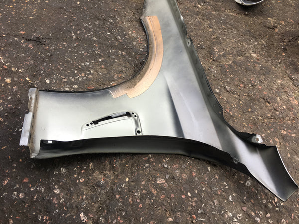 Bmw 4 SERIES DRIVERS SIDE WING IN BLACK