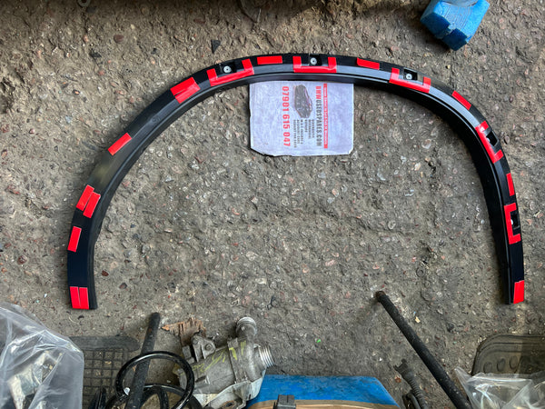 51778071014    BMW X4 G02 2019  Driver side rear Wheel Arch Molding Trim Cover  new   8071014  14474540