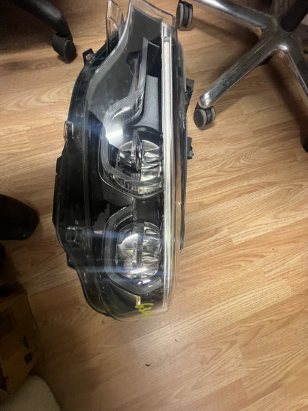 63117498921         BMW M4  2017 M4 Adaptation LED LCI headlight BMW 4 series F32 F33 F36 M4 Adaptaive  LED LCI headlight