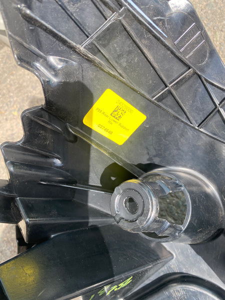 7318756    MINI  cooper 2018  F56  Driver side rear Bumper bracket support