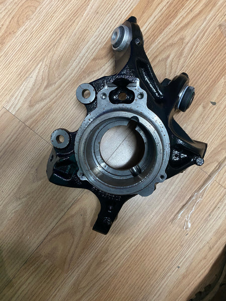 33326792524    Bmw 3 Series 2018 f30 driver side rear Stub Axle new  1200979  bmw f30 driver Side rear hob