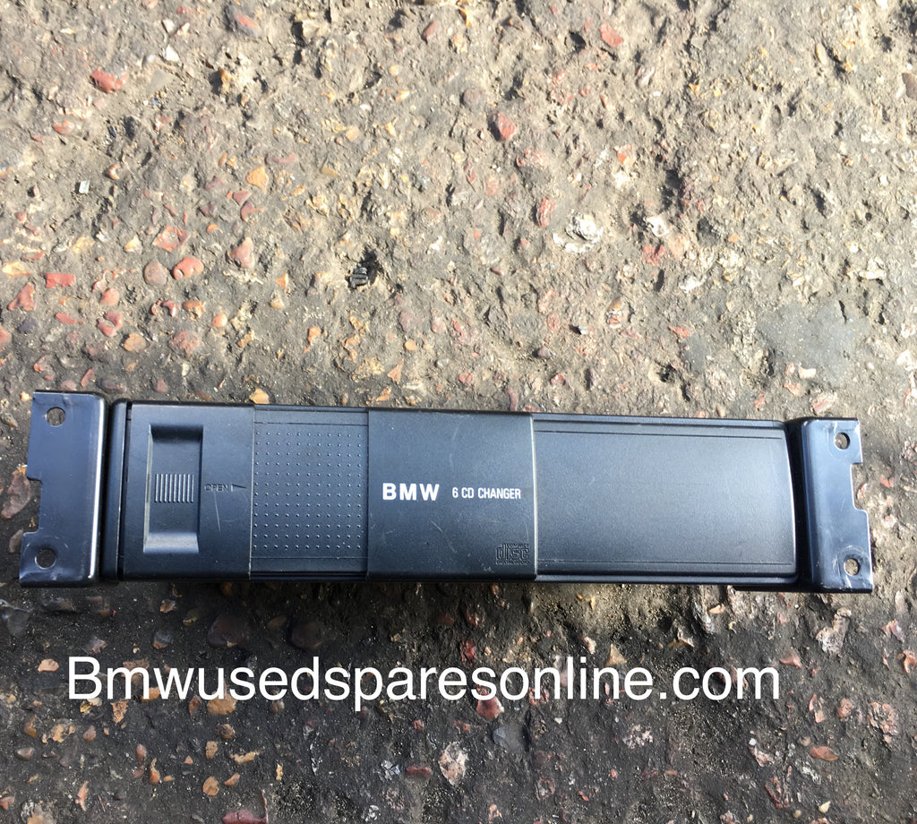 Bmw 3 series 2003 cd changer rear in the boot