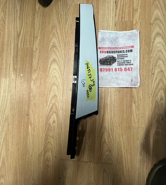7465137    BMW 3  series 2022 G20 Passenger side  Front  Door Exterior Vertical Trim   New 7407431