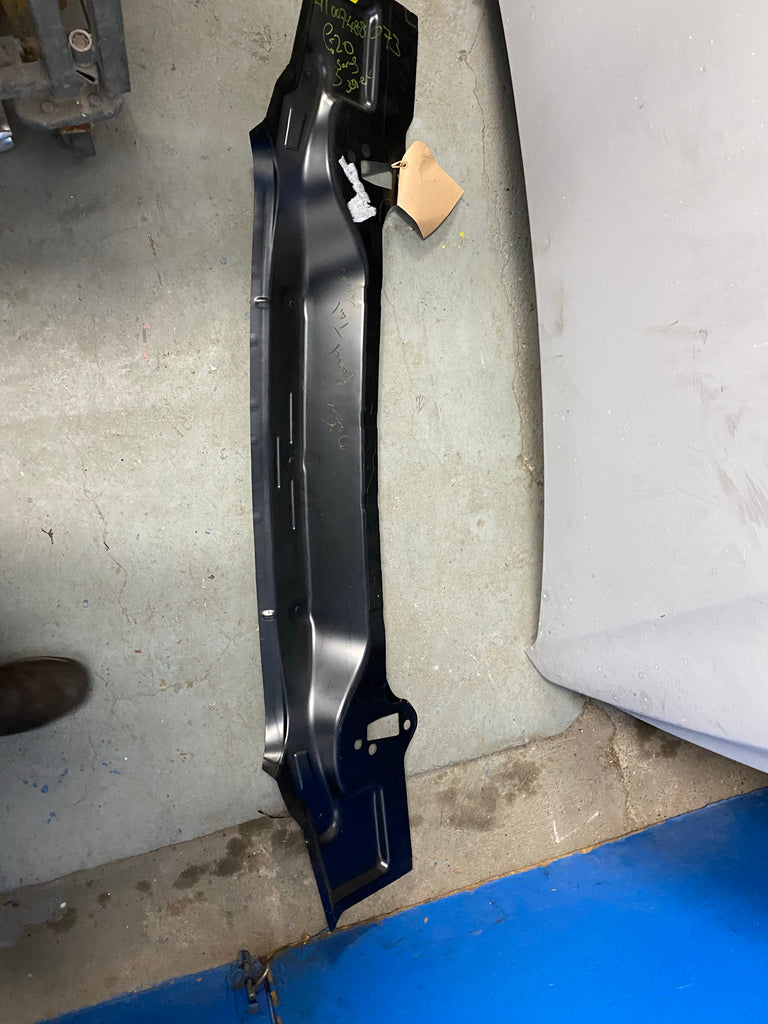 41007488073 BMW 3 Series 2021 G20 330eX Outer panel tail trim. Body, S – BMW  USED SPARES ONLINE.COM