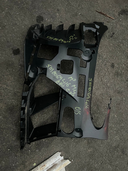 51118069416     Bmw M4  2023 G83 Driver side fog light holder   8069416    BMW M3 G80  Front Right Bumper Cover Reinforcement