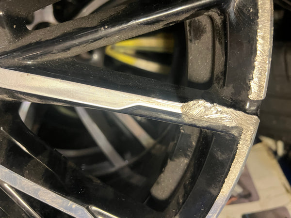 8092356     Bmw 2 series 2022  coupe  19" inch  Alloy wheel  SINGLE wheel (no 1)