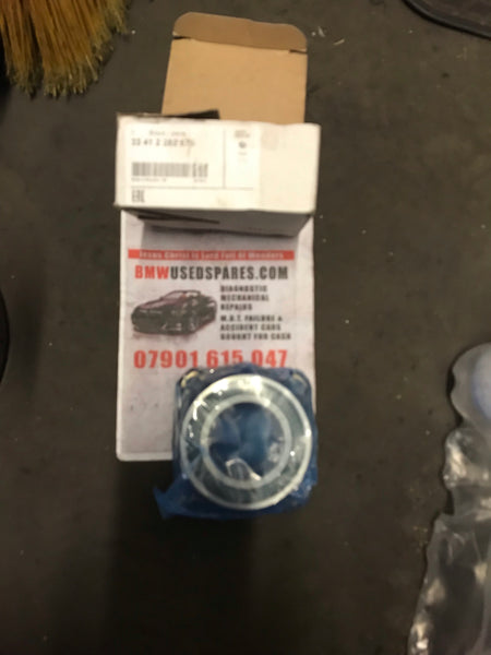 33412282675    Bmw 3 Series 2017 Rear Wheel Bearing Kit  new  5 series  6 Series  F30  F80  2282675