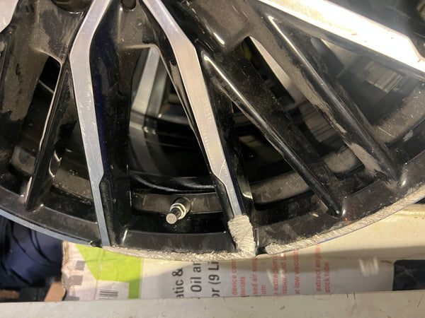 8092356     Bmw 2 series 2022  coupe  19" inch  Alloy wheel  SINGLE wheel (no 1)