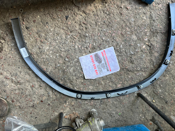 51778071014    BMW X4 G02 2019  Driver side rear Wheel Arch Molding Trim Cover  new   8071014  14474540