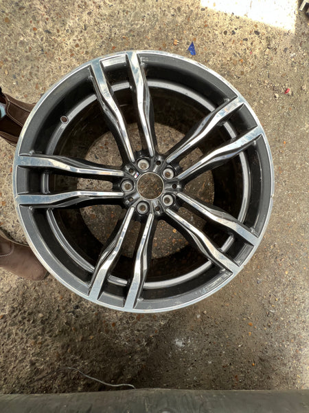 36112284652      BMW X5M 2022 G05 X6M 21" inch Front Alloywheel    2284652