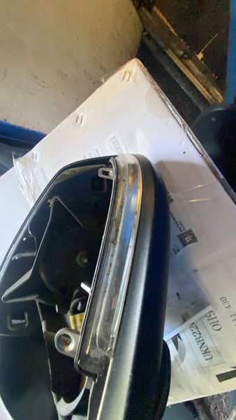 7338923  BMW F30 NS PASSENGER LEFT DOOR MIRROR (6 PIN)