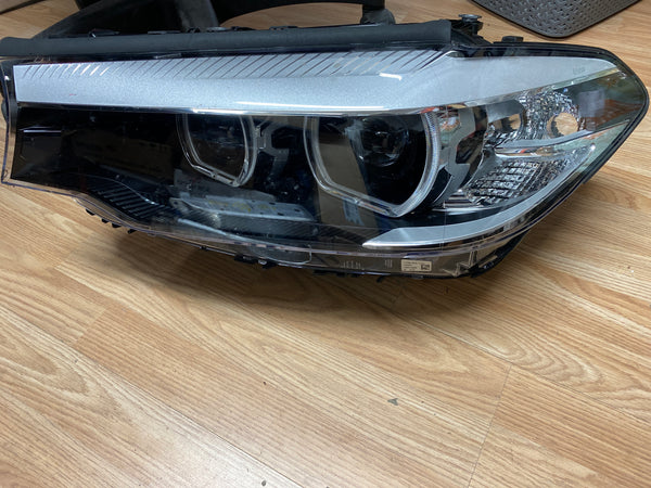 8499113    Bmw 5 series 2020 G30 Passenger Side  LED Headlight