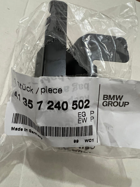41357240502           BMW 5 Series  2016 F10 F11 LCI Right RH A Pillar Side Panel Centre Bracket Genuine  new   7240502