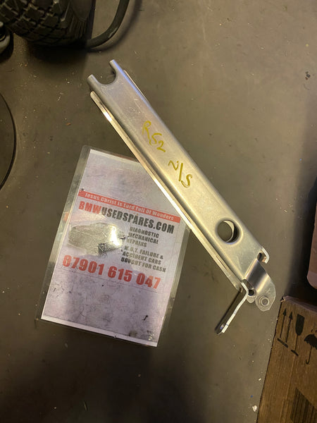 51747447817       NEW Genuine Mini Bracket, Aux. Radiator, Low          7447817