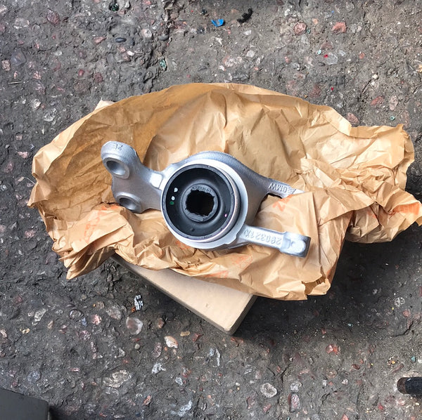 31128831646       mini  cooper 2018 lower control arm /wishbone (r)bracket    bmw  X1 2018  f48 lower Controll arm bracket Wisbone