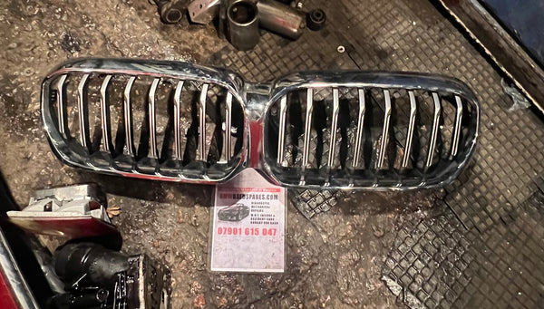 5113185178  BMW  5 series 2022 G30 G31 LCI kidney GRILLE GENUINE   185178  Bmw G30 Grille