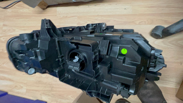 63115A1E061     BMW 1 SERIES  2022 F40  PASSENGER SIDE HEADLIGHT BI-LED ADAPTIVE  5a1e061