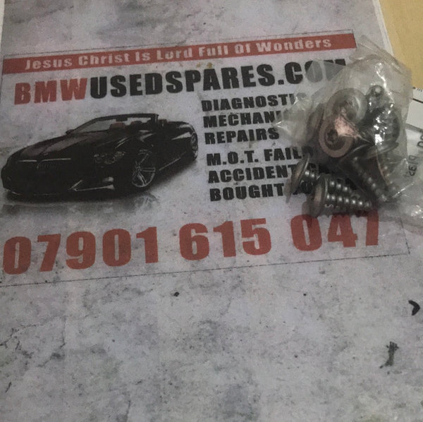 07147127714 BMW xz filliser head screw @ £1.00 each