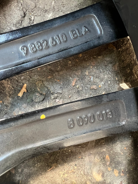 9882610         1 GENUINE BMW X5 X6 742M 22" FRONT ALLOY WHEEL RIM G05 G06 9.5J BLACK  9/1/2 j22  8090013