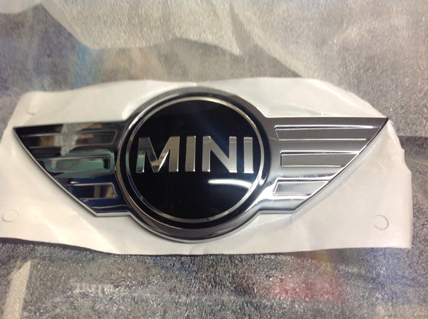 51149811725 mini R61 front bonnet badge