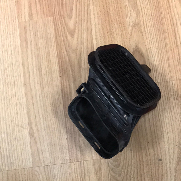 7613157 BMW 1/2/3/4series air duct vent m4
