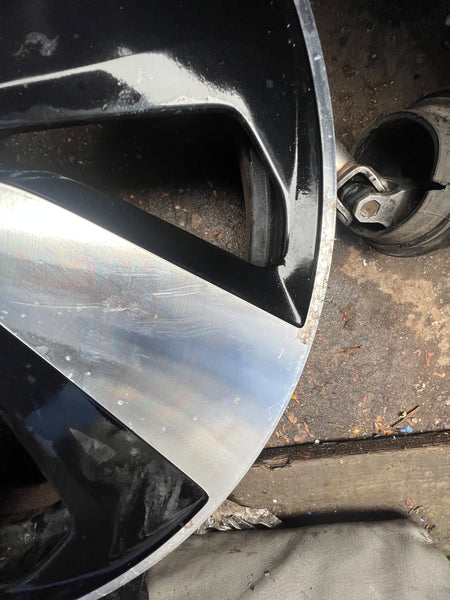 6856896  BMW i3 2018  I01 Electric 1 single rear Alloy Wheel  125kw  5Jx19 H2