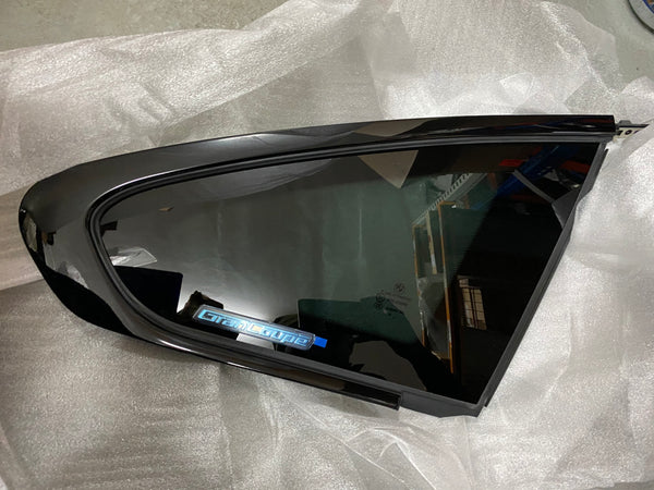 51377412032    BMW 4 series 2018 F36 Drivers Side Rear QTR Glass