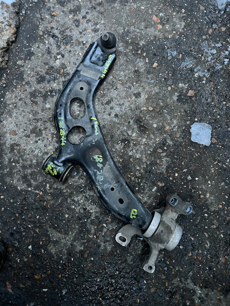 6882844 BMW  1 series 2022 f40 driver side  front Wishbone  Bmw 1 series F40 F52 2' F45 F46 X1 F48 F49 X2 F39 wishbone