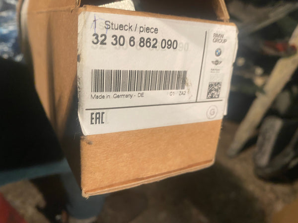 32306862090      Bmw 3 Series  2022 G20 Steering Shaft Spindle   Genuine  new  6862090