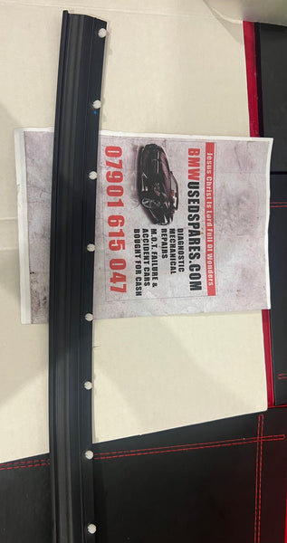 51767301751   BMW i3 Door Seal Rear Left Right N/O/S Entrance Outer Gasket Strip  7301751