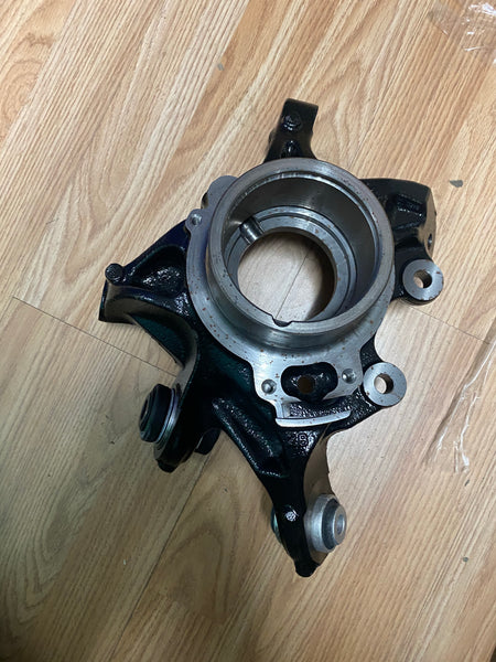 33326792524    Bmw 3 Series 2018 f30 driver side rear Stub Axle new  1200979  bmw f30 driver Side rear hob