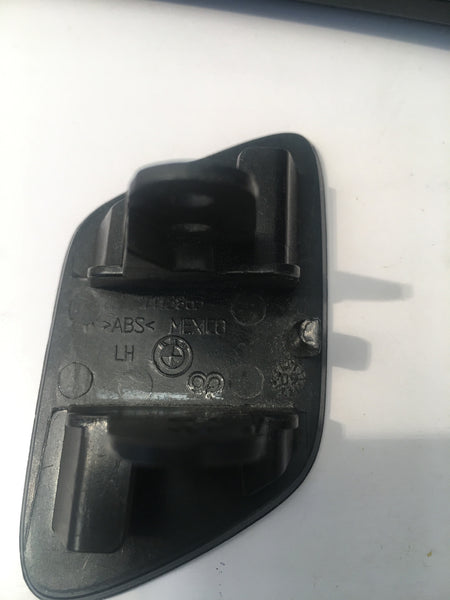 BMW X5 2010 Nozzle spray cap passenger side