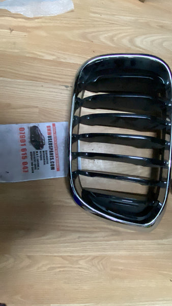 7464921  GENUINE  BMW X3 M40I G01 N/S LEFT FRONT KIDNEY GRILL    7464921  Bmw x4 2022  G02 passenger side kidney Grille