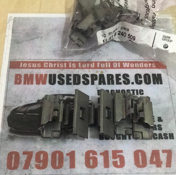 51418240509 BMW mini rear door panel trim clip @£2.00 each