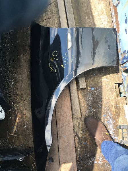 BMW 3 SERIES 2006 E90 PASSENGER SIDE WING IN BLACK