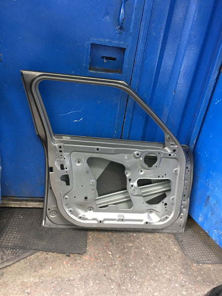 Mini one 2018 passenger side front door in  silver