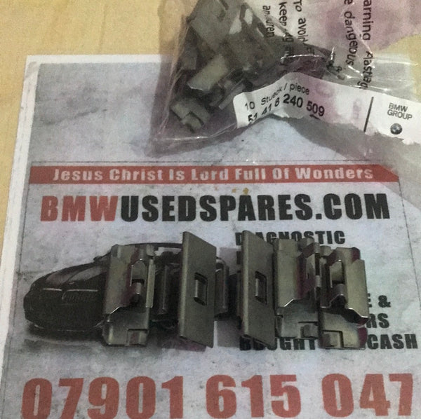 51418240509 BMW mini rear door panel trim clip @£2.00 each