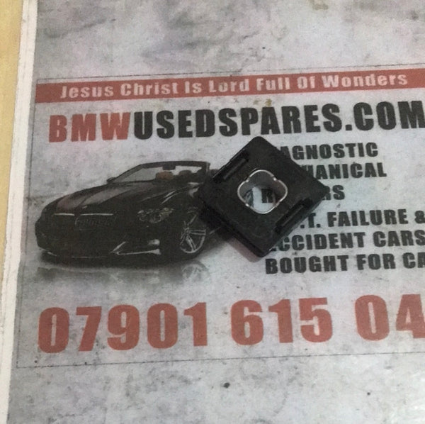 7212457 BMW 4-Series slide element for fender