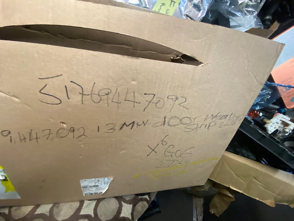 51769447092    bmw X6 2019 G06 Door weatherstrip new   BMW X6 Original BMW Door Weatherstrip  9447092