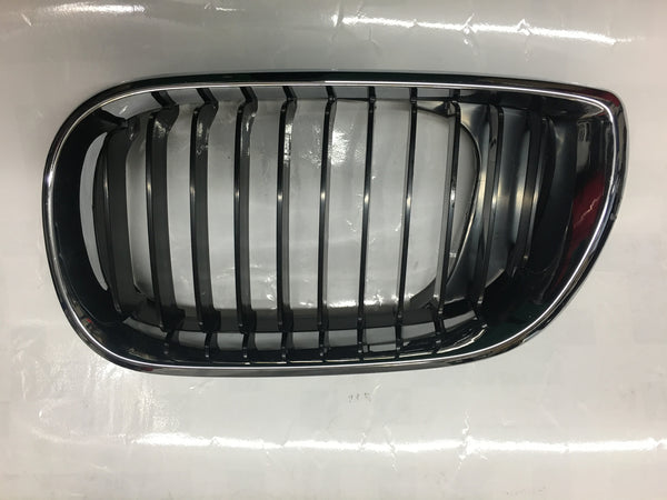BMW 3 SERIES 2004 E46 SALOON  PASSENGER SIDE GRILLE
