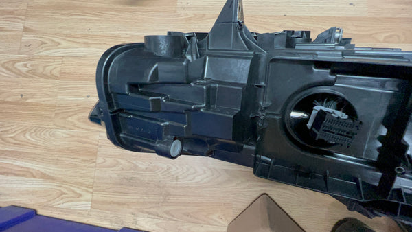 63115A1E061     BMW 1 SERIES  2022 F40  PASSENGER SIDE HEADLIGHT BI-LED ADAPTIVE  5a1e061