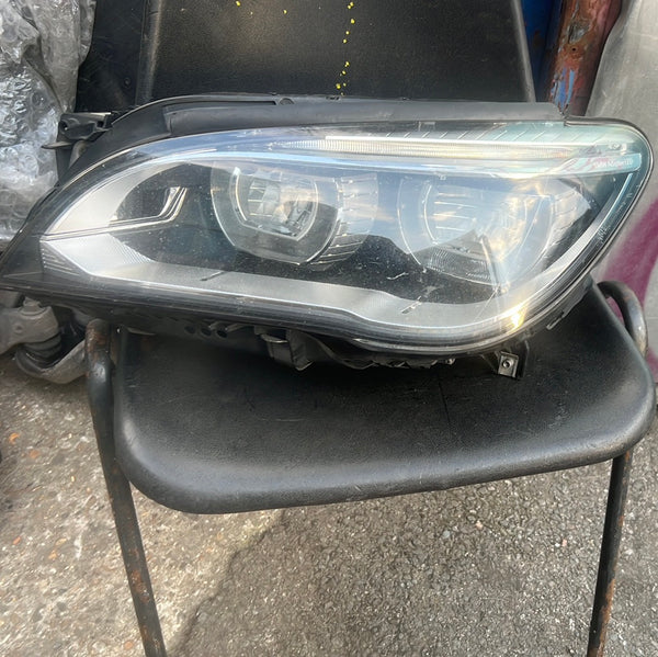 7351091    BMW 7 Series 2012  F01 f02  F04  passenger side Headlight Adaptive Led